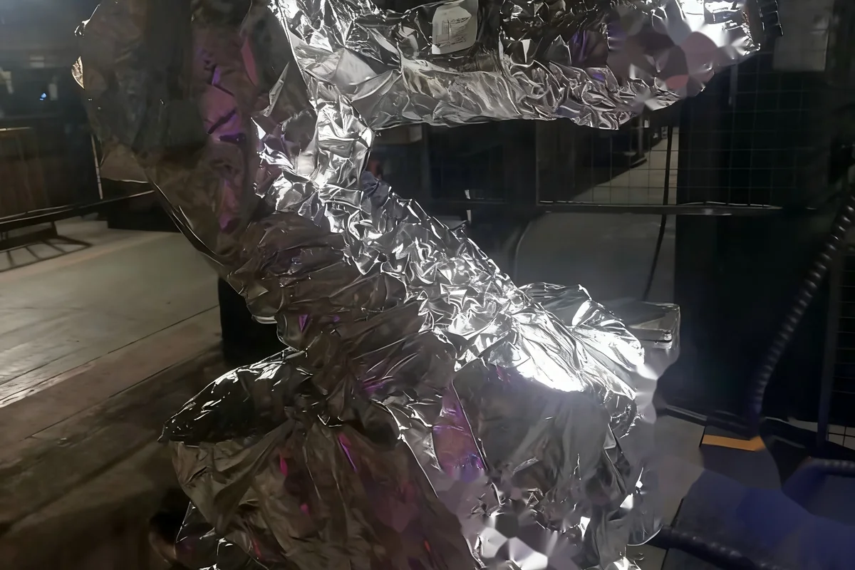防静电机器人防护服现场应用
